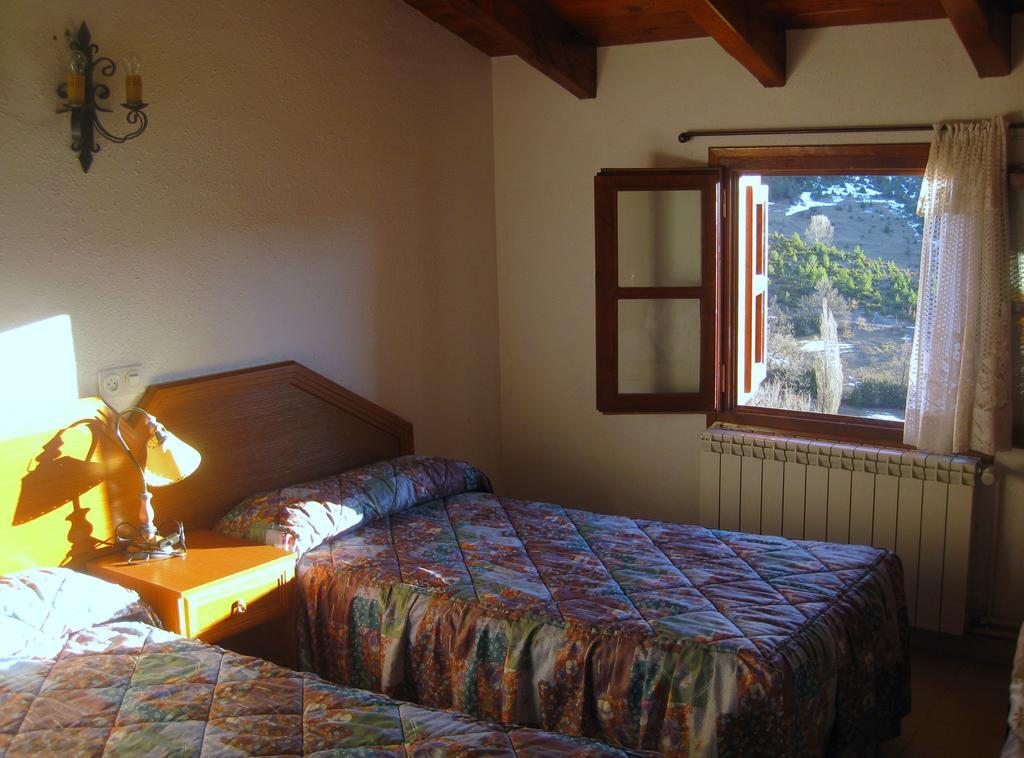 Casa Enriu-Alojamiento Y Desayuno Vilaller Zimmer foto